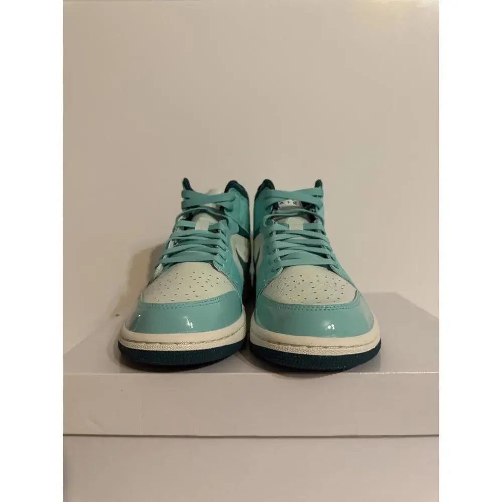Jordan 1 Mid SE Chenille Bleached Turquoise Teal Aqua Womens 9.5 NWT Box - Picture 2 of 12